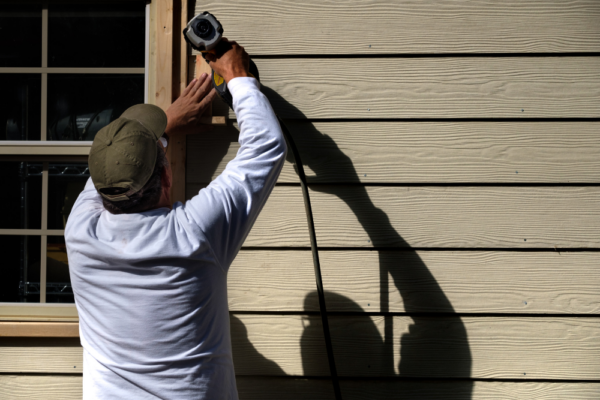 The Importance of Regular Siding Maintenance: Tips and Tricks