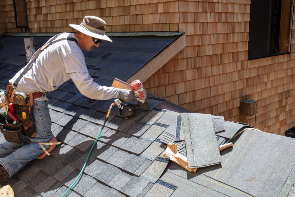 Toro exteriors: 6 Signs You Need a New Roof or Extensive Roof Repair