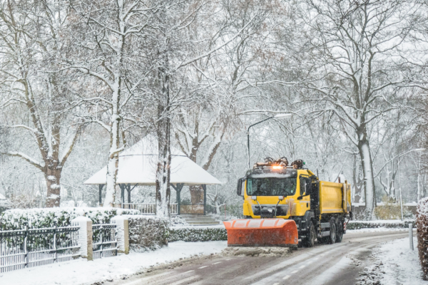 How to Winterize Screen Enclosures for Storms and Cold Weather