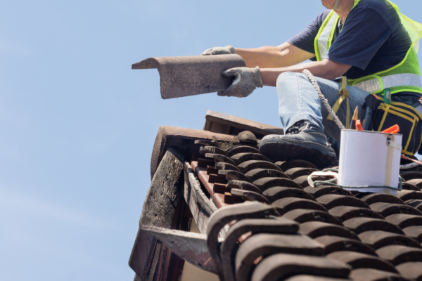 Roof Repair Guide: How to Identify and Fix Common Problems